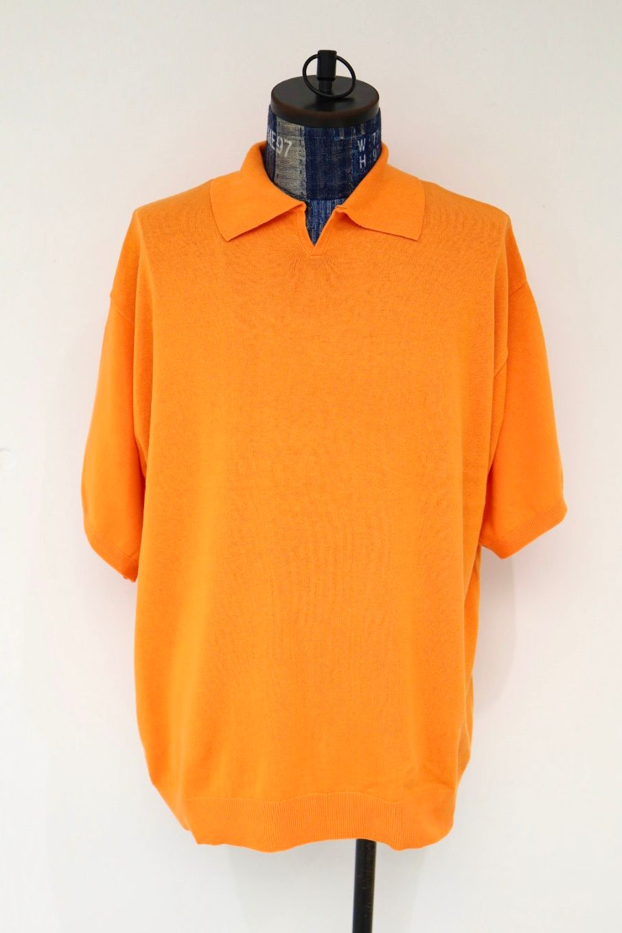 イズネス 26SS Knitted Polo Shirt (26SS_44_1008SSPOLO01)ORANGE☆新作発売！