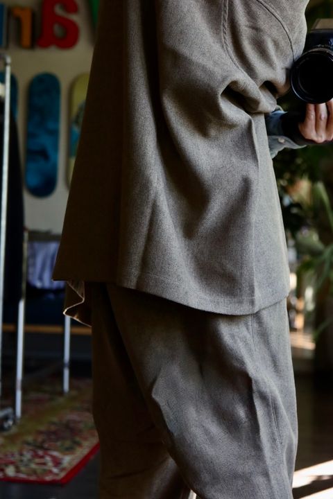 S.F.C 23FW TAILORED SHIRT JACKET"BEIGE"スタイル