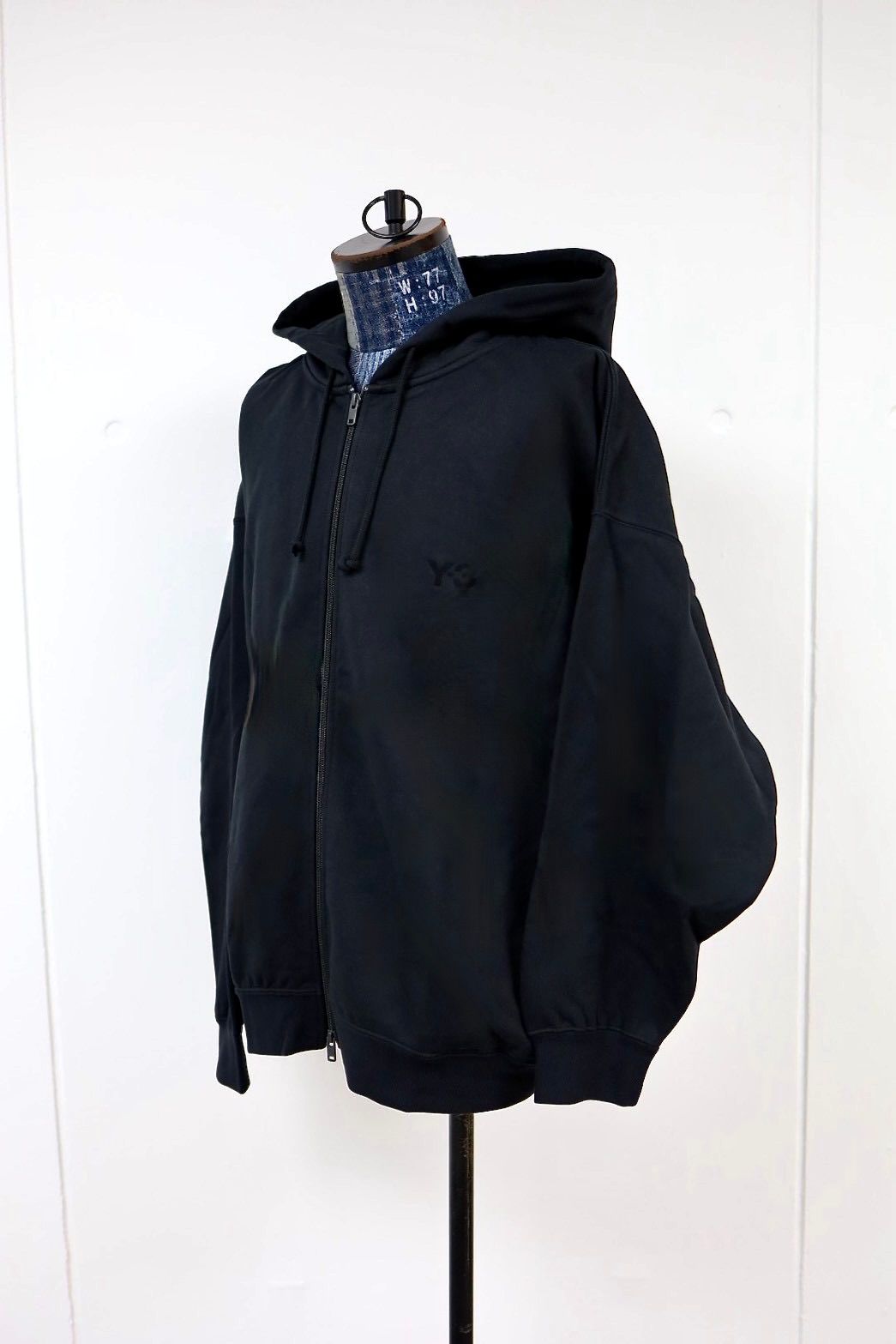 ワイスリー Y-3 フロントロゴ ジップ フーディーFL ZIP HOODIE (KA3107)BLACK☆新作発売！