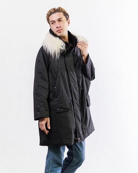 Graphpaper Solotex Twill Flight Coat スタイル