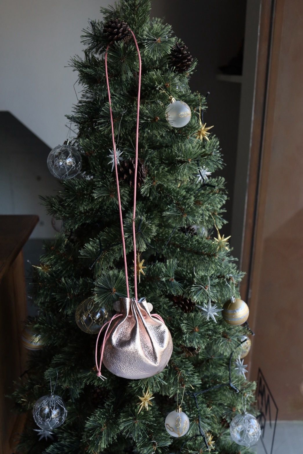 エンダースキーマ バッグpetal sac gloss(yv-b-psg)pink☆12月6日(土)発売！