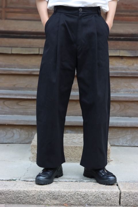 STUDIO NICHOLSON DEEP PLEAT VOLUME PANTS style. 2022.08.10.