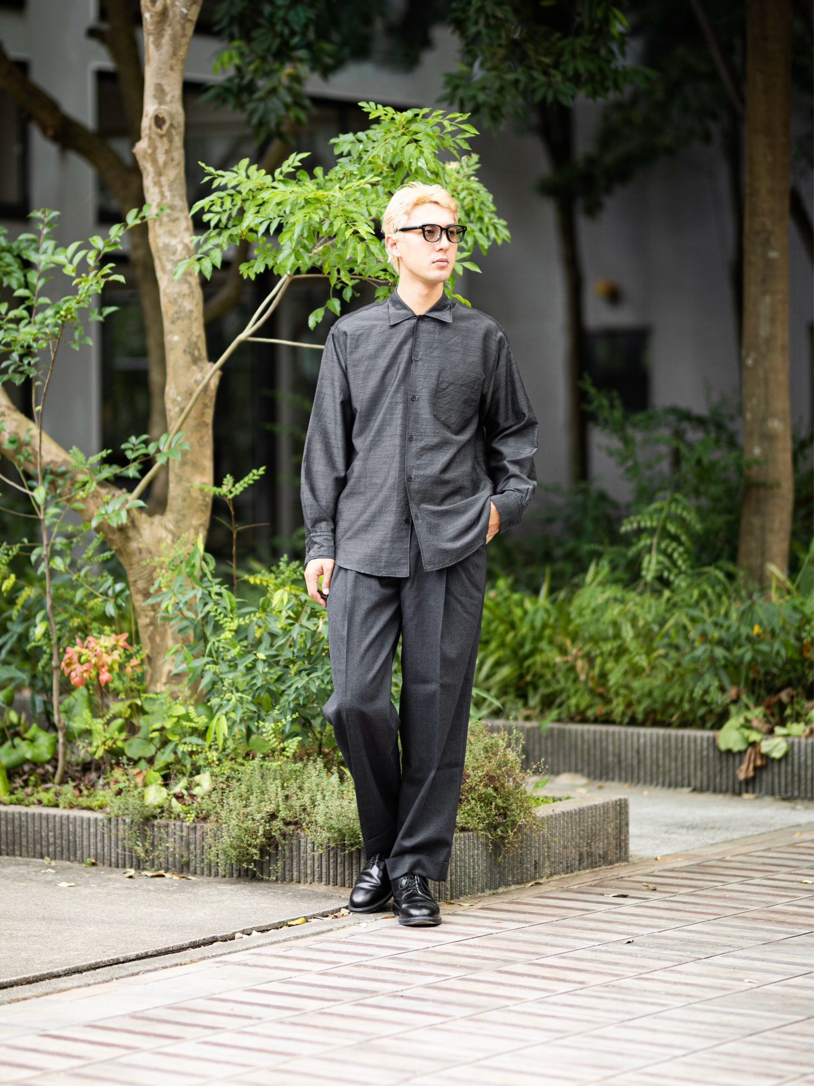 MARKAWARE DOUBLE PLEATED SEMI EASY TROUSERS MARKスタイル