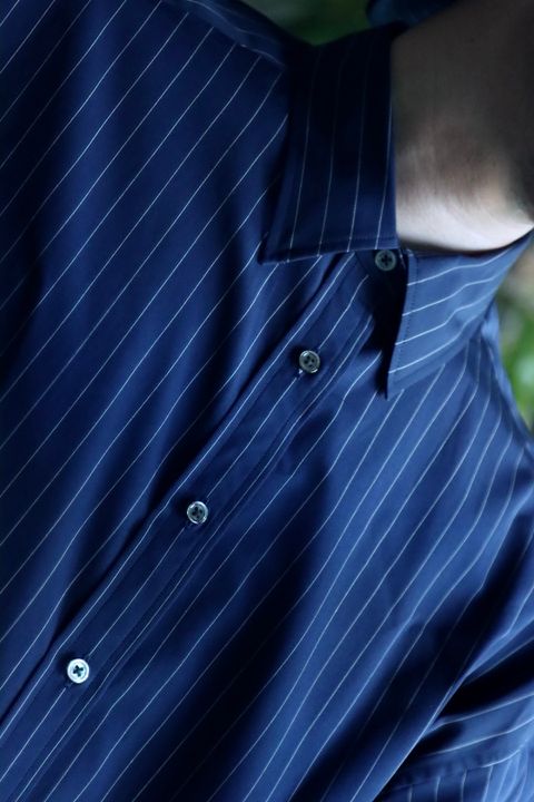 グラフペーパー22AW High Count Broad Stripe Regular Collar Shirt"NAVY PIN STRIPE"スタイル