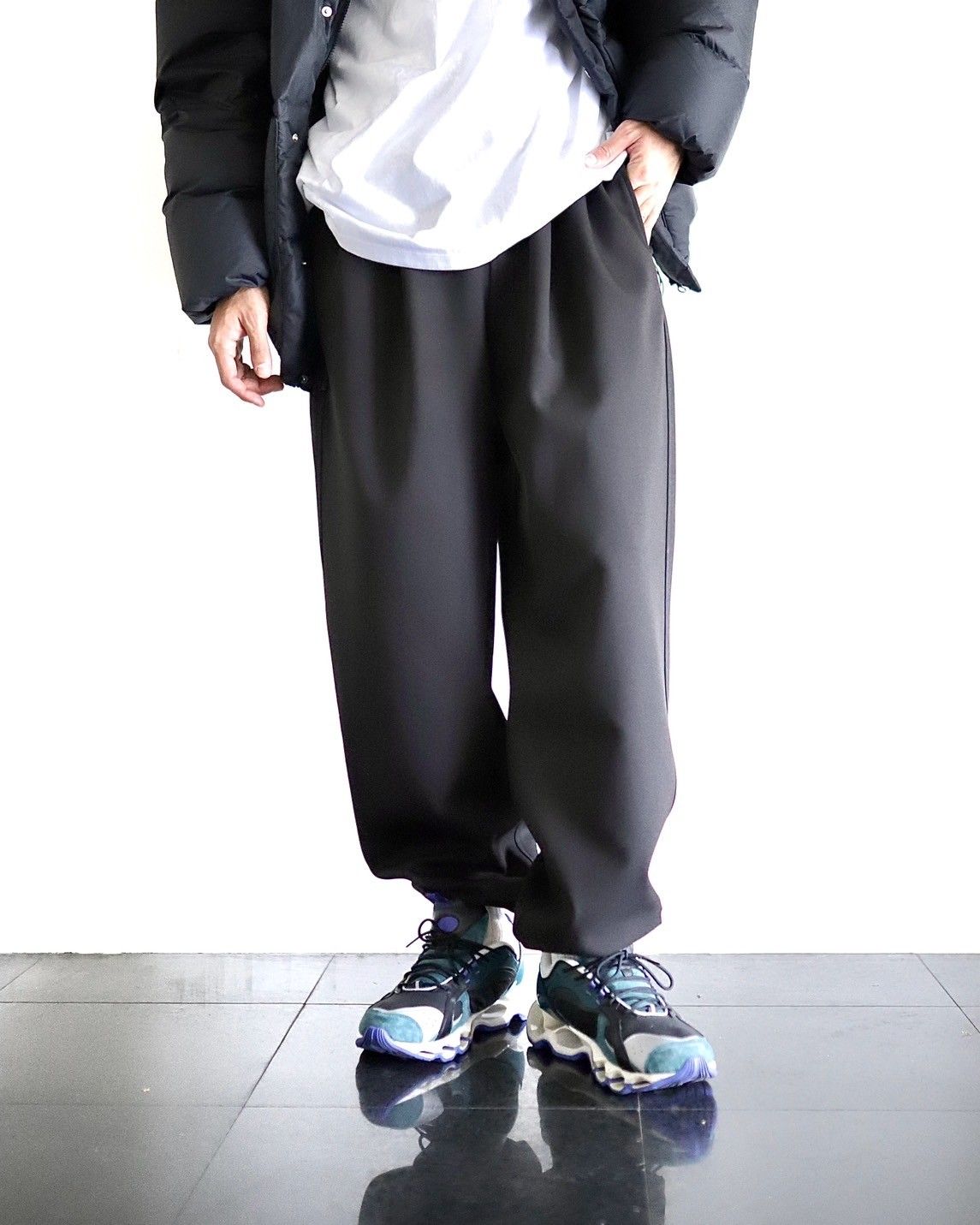 FreshService フレッシュサービス DOWN FABRIC TWO TUCK TRACK PANTSスタイル
