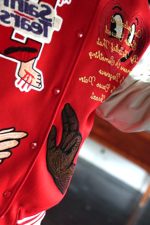 ©SAINT M×××××× ×DENIM TEARS「SAINT TEARS」STUDIUM JACKET (SM-S22-0000-058)RED.style