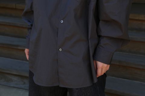 Graphpaper Broad L/S Oversized Regular Collar Shirt(GM212-50110B) style. 2021.05.23.