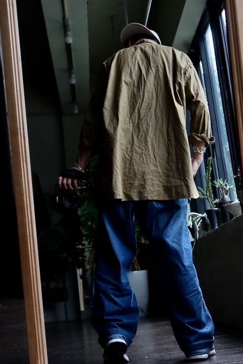アプレッセ22AW Over Dyeing Military Shirt"BEIGE"スタイル