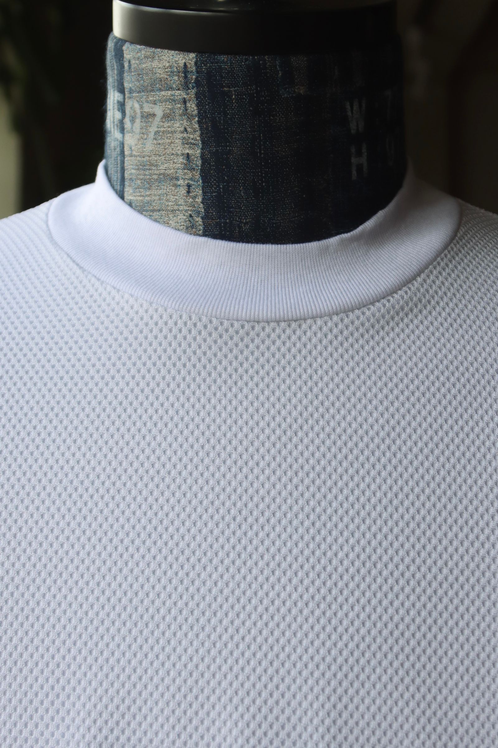 イズネス24SSバルーンレイヤードメッシュTシャツ BALLOON DOUBLE LAYERED MESH SHORT SLEEVE T-SHIRT(1006SSCS08)WHITE