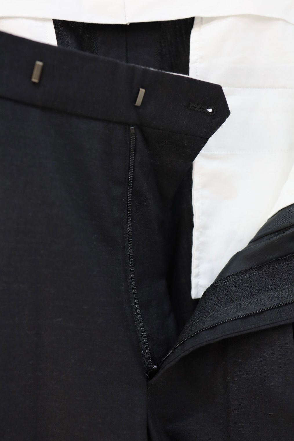 marka 26SS TWO TUCK BAGGY TROUSERS(M26A11PT02C)CHAMBRAY BLACK☆新作発売！