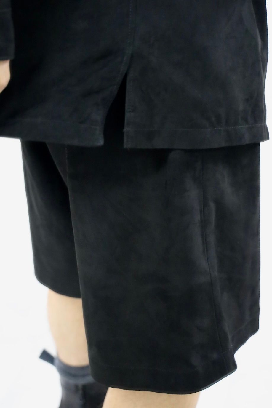 グラフペーパー26SS Cow Nubuck Leather L/S Oversized Regular Collar Shirt(GU261-50406)BLACK☆2月28日(土)発売！