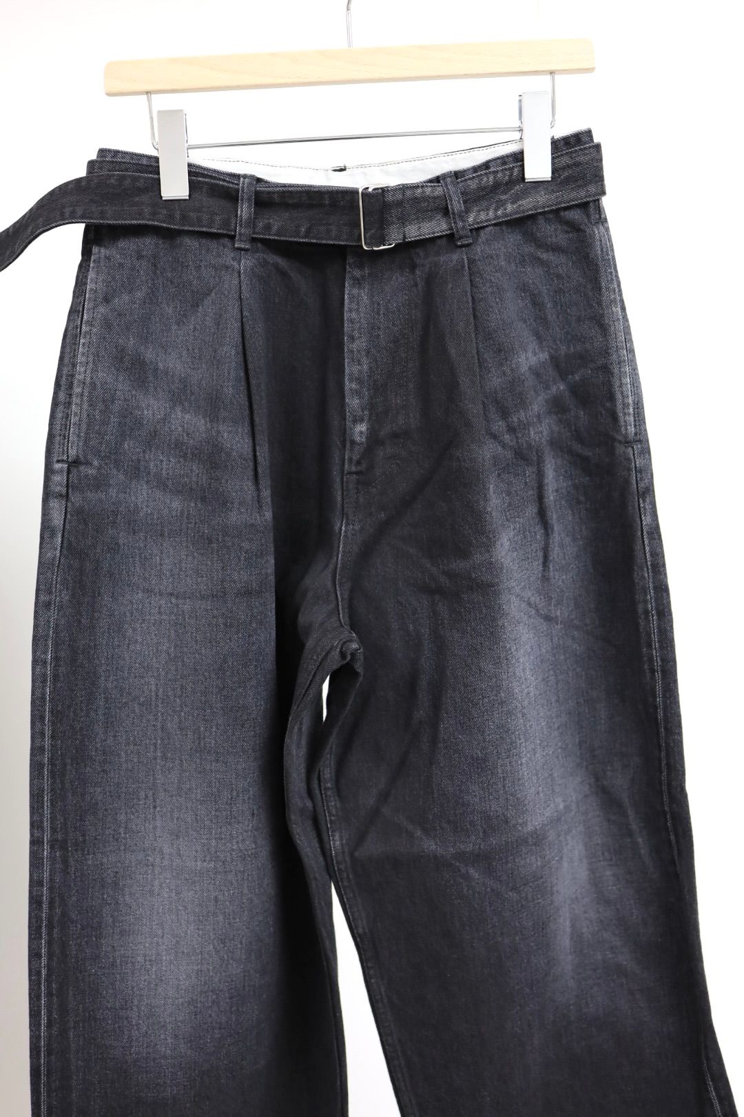 グラフペーパー Selvage Denim Belted Pants(GU261-40064DB)BLACK_DARK FADE★1月24日(土)発売！