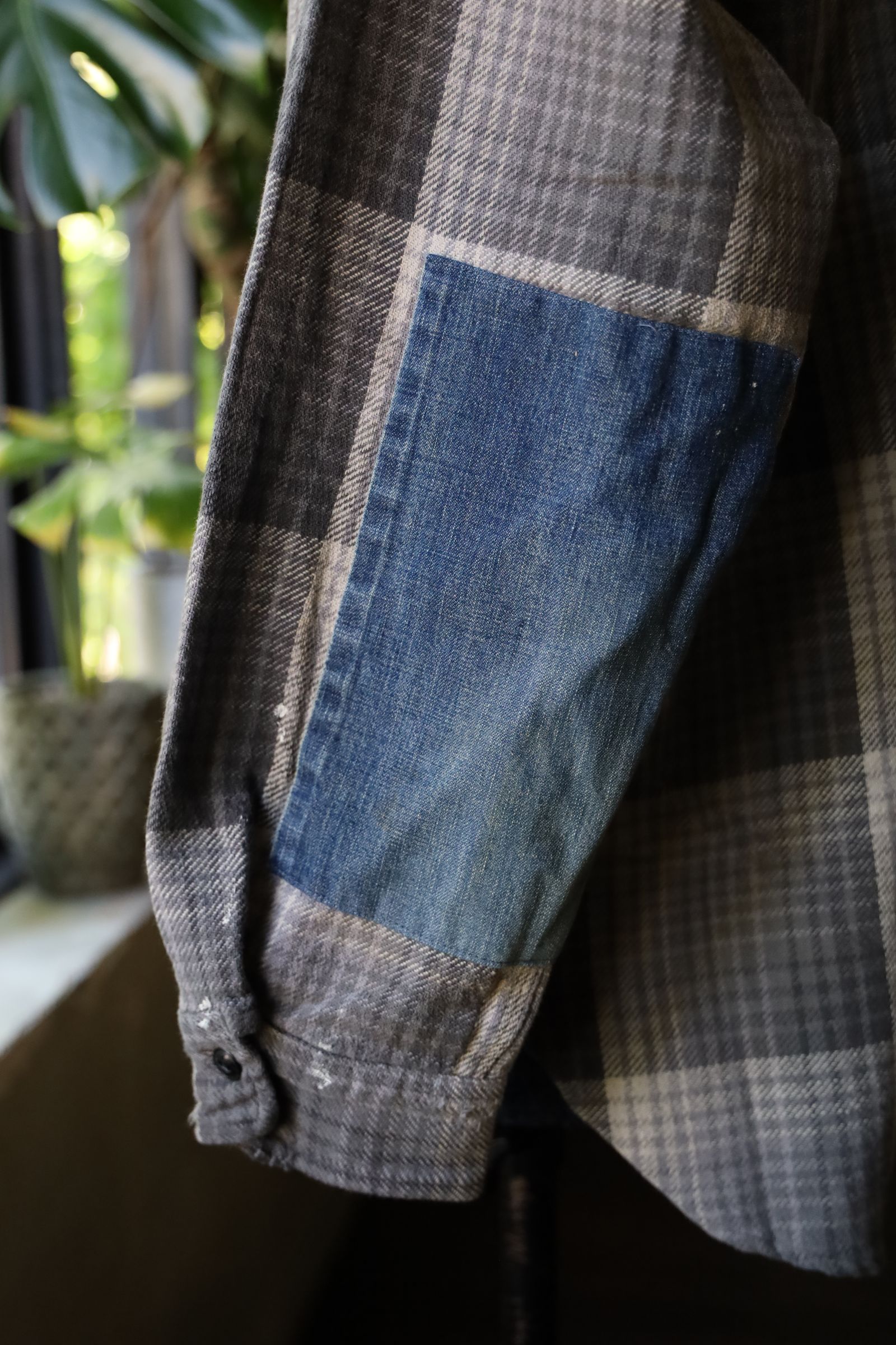BOW WOW バウワウ DELUXE FLANNEL SHIRTS REPAIRED (BW242-DFSR)CHACOAL×GRAY REPAIRED☆10月19日(土)11:00発売！