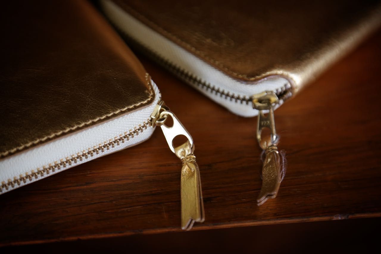 コムデギャルソン 二つ折りZIP財布 (8Z-B021-051) GOLD☆4月11日再入荷！