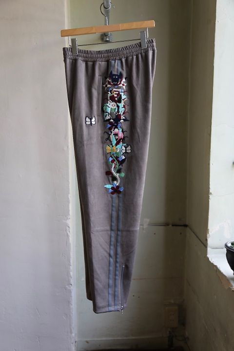 doublet CHAOS EMBROIDERY SUEDE TRACK PANTS"GREY"2020.8.8.