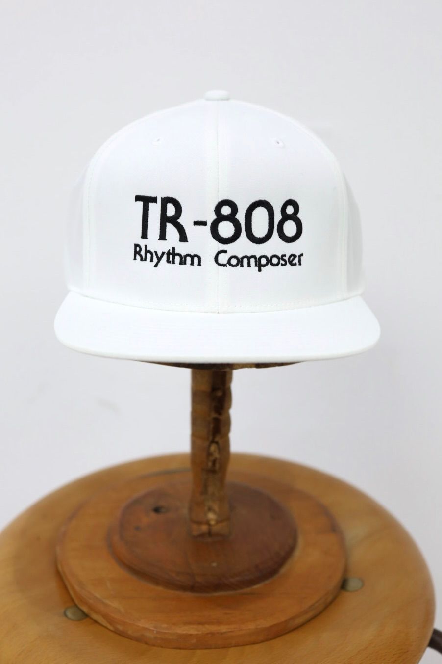 イズネスミュージック 26SS TR-808 CAP(ISNESS MUSIC×ROLAND)(IMP7_05_TR-808CAP01)WHITE-BLACK☆新作発売！