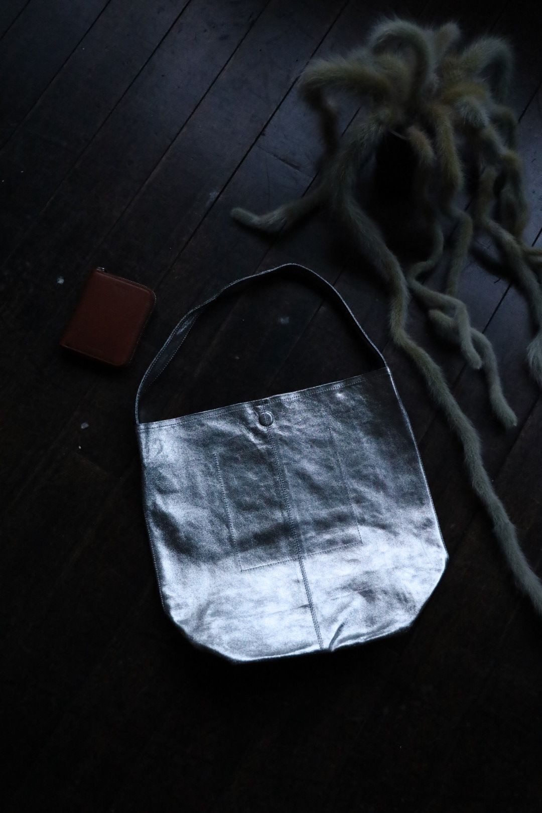Morphee / モルフェトートバッグ CYLINDER M(CYM -SIL-1)SILVER