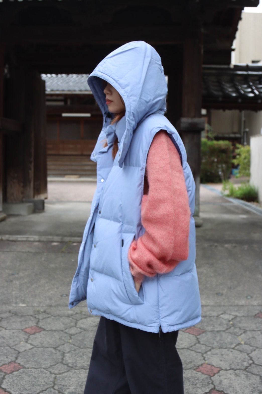 イズネス22AW DOWN VEST is-ness×Yeti (IS-YETIVS01)BLUE GRAYスタイル 