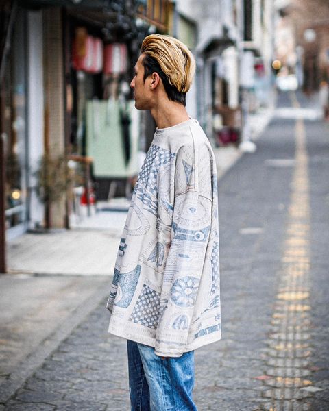 TALKING ABOUT THE ABSTRACTION ART REPLICA MOCK NECK スタイル