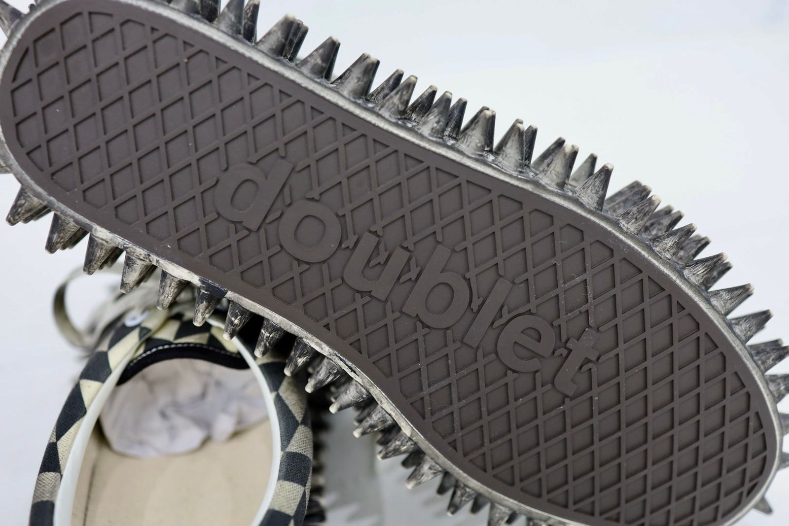 doublet 26ASS スニーカーDIRTY SPIKE CANVAS SNEAKER (26SS76FT68)BLACK☆12月13日(土)発売！