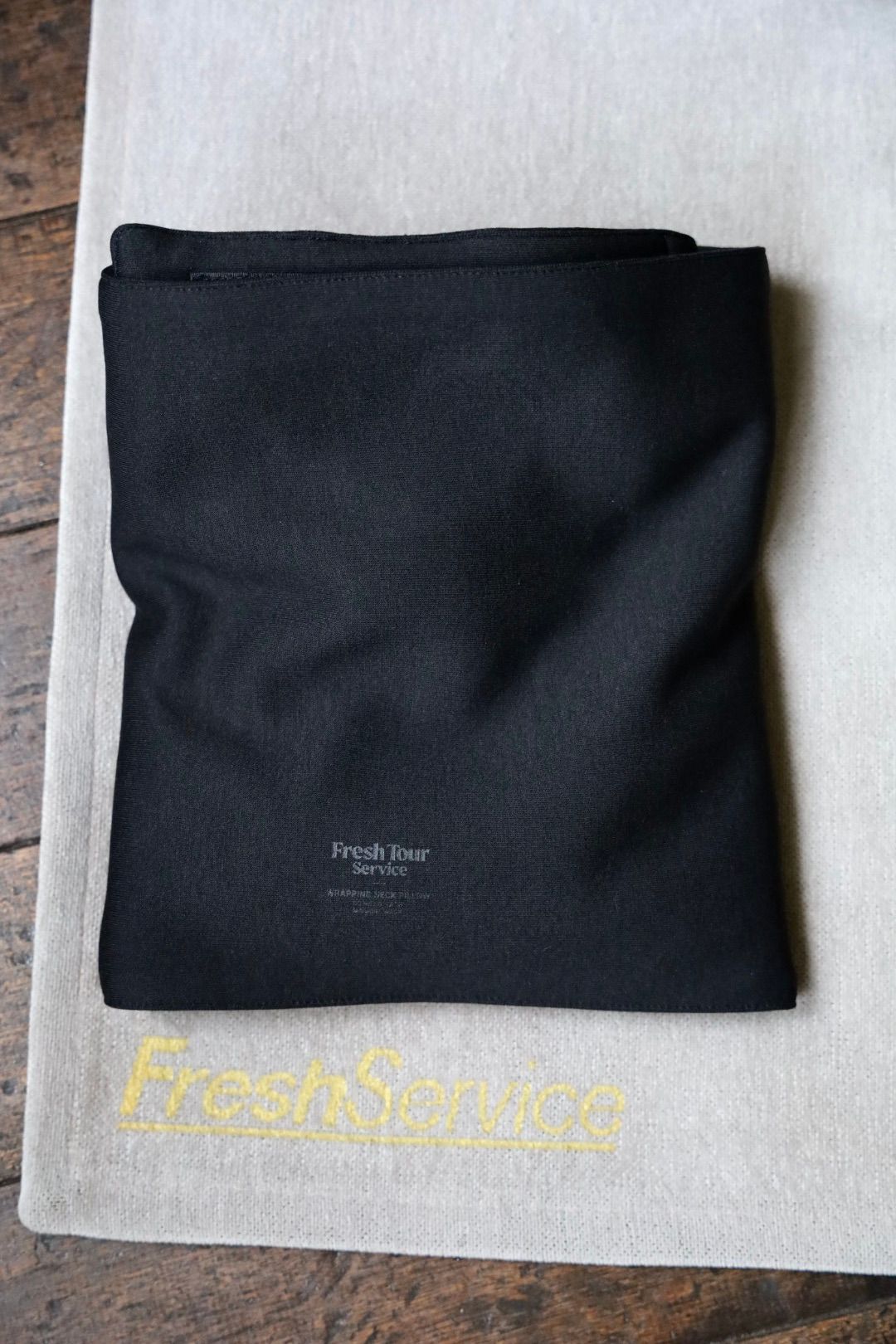 フレッシュサービス WRAPPING NECK PILLOW(FSP253-90072)BLACK★8月16日(土)発売！