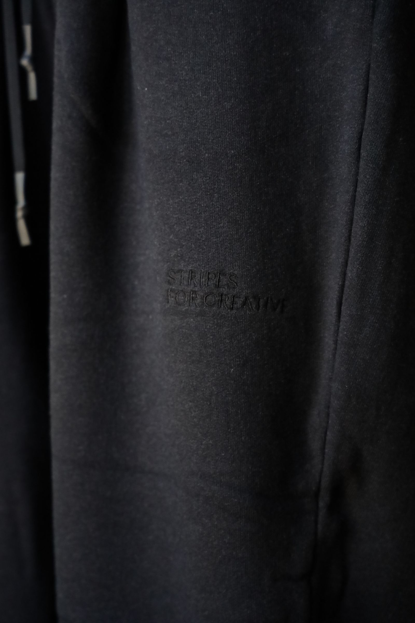 S.F.C 24FW エスエフシーSFC WIDE TAPERED SWEAT PANTS(SFCFW24CS04)Black Melange
