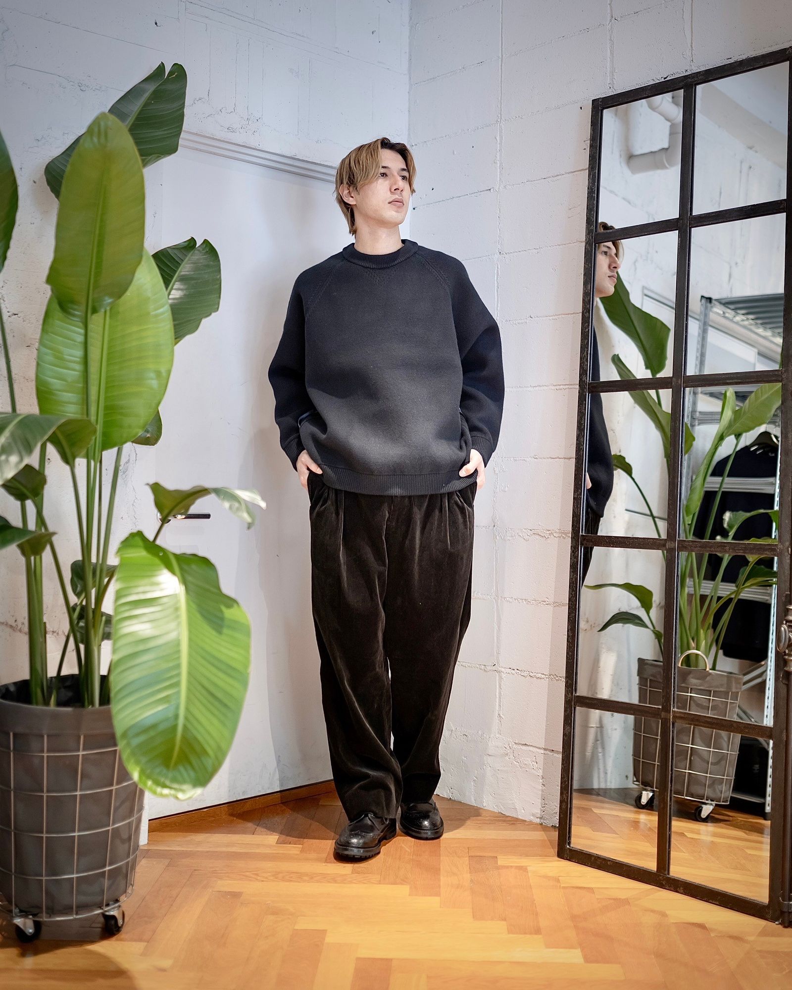 is-ness VENTILATION KNITTED CREW スタイル 新作発売！