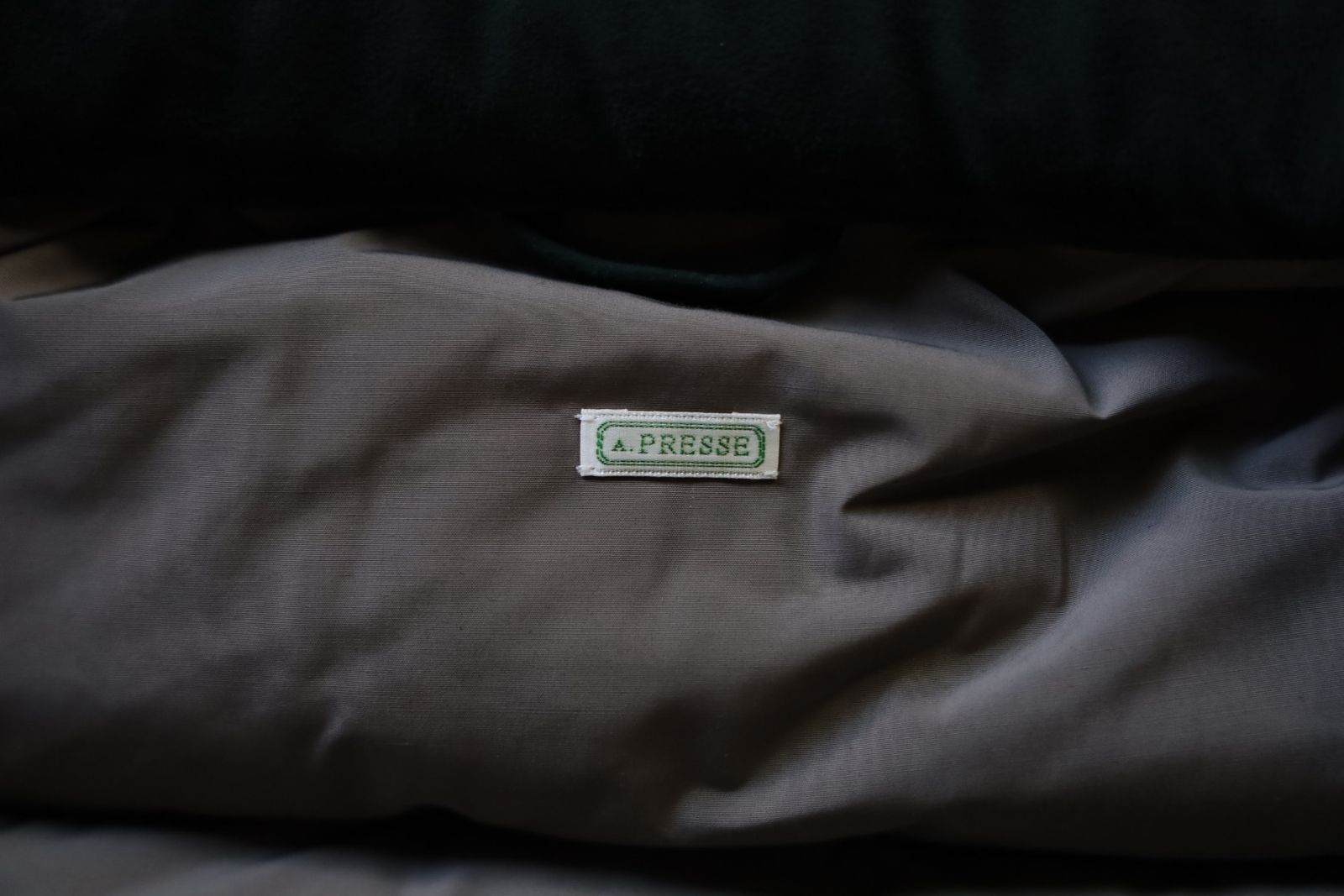 アプレッセ Suede Down Vest(24AAP- 01-06H)GREEN☆10月19日(土)発売！