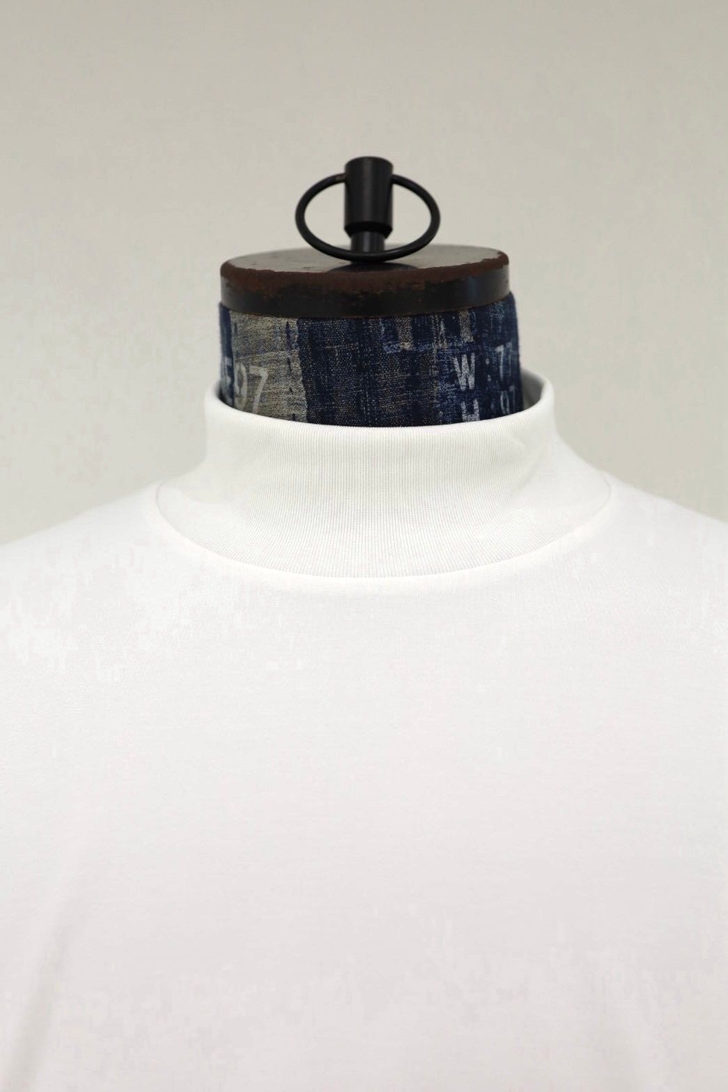 グラフペーパー DESCENTE for Graphpaper L/S Mock Neck Tee(DU263-70002)WHITE☆10月24日(土)発売！