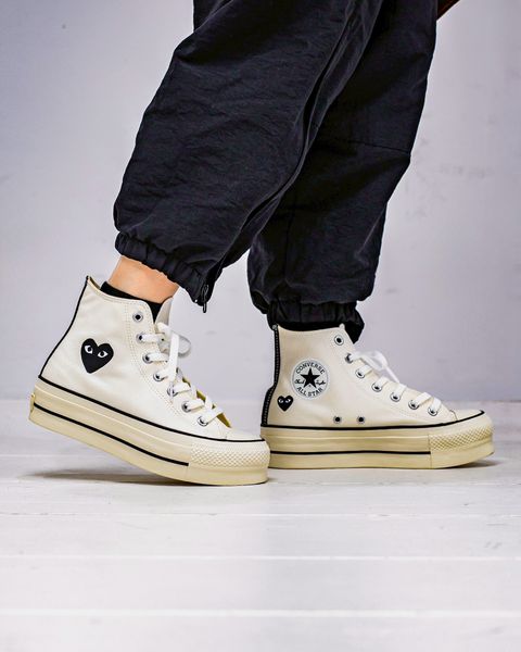 PLAY COMME des GARCONS ROUND NECK RHINESTONE CARDIGAN  style.2025.11.12