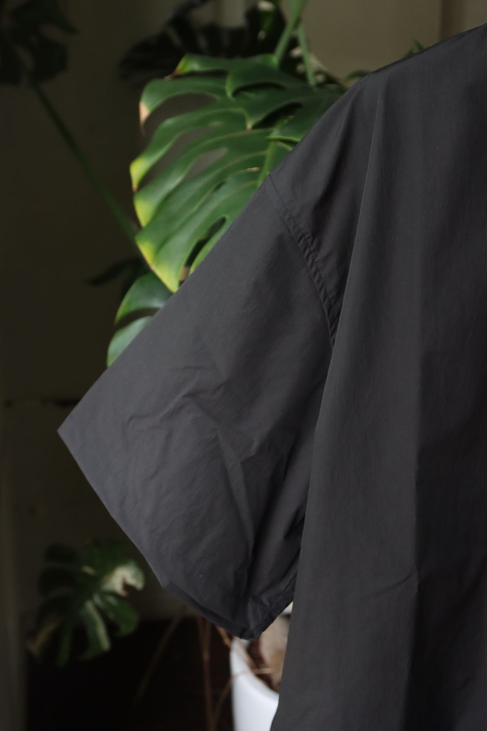 イズネス22SS BALLOON WIDE SHIRT(1022SSSH03)BLACK
