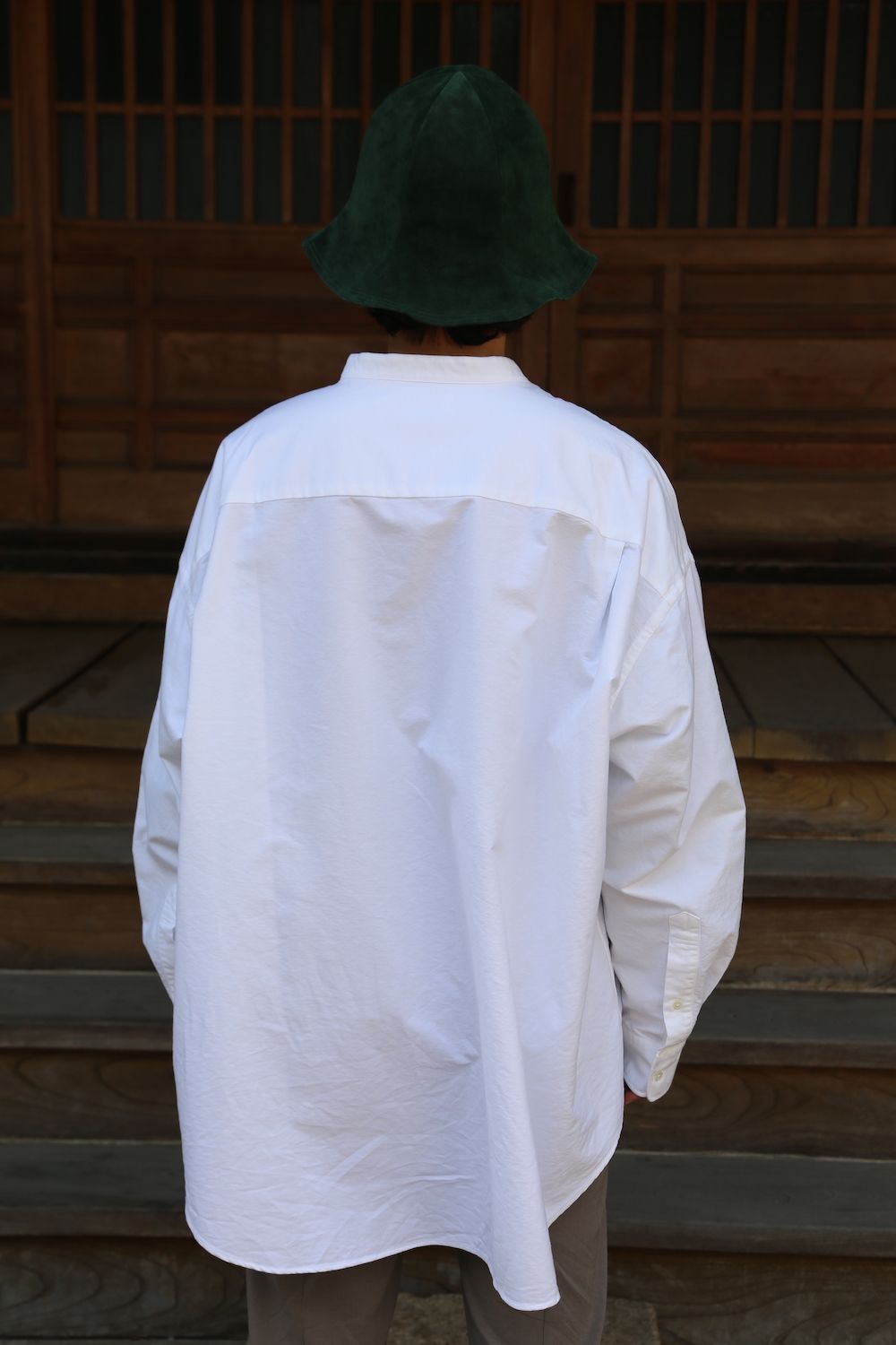 Graphpaper Oxford Oversized Band Collar Shirt(GM211-50137B) style. 2021.04.18.