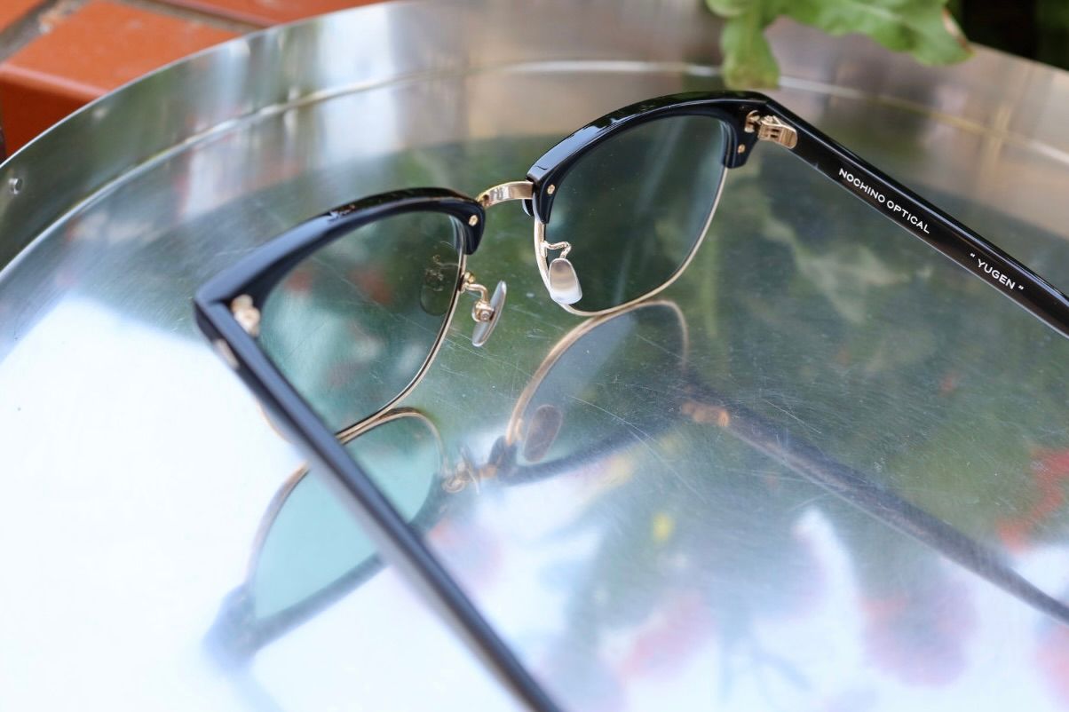 ノチノオプティカル YUGEN NOCHINO-N4 #2. GLOSS BLACK & CHAMPAGNE × GREY GREEN to D.GREY(調光モデル)
