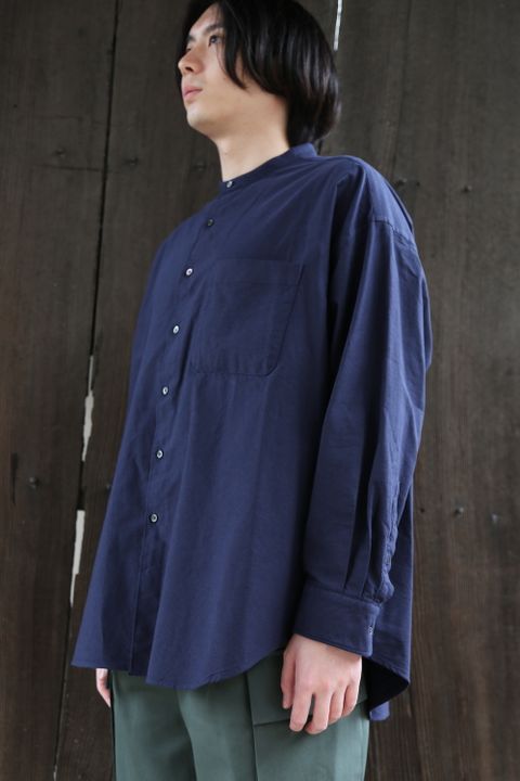 Graphpaper Oxford Oversized Band Collar Shirt(GM211-50137B) style.2021.3.13.