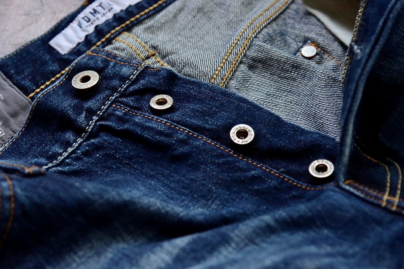 ファンダメンタル デニムCLASSIC STRAIGHT DENIM CS114(FA24MG114)INDIGO