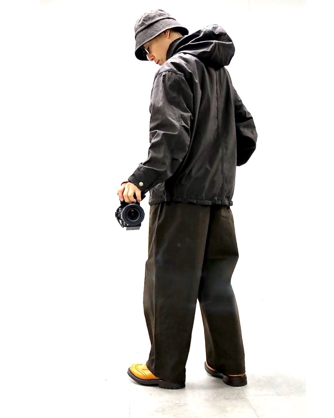 コムデギャルソンオム26SS ナイロンオックス製品染ワークパンツ(HQ-P003-051)BROWN