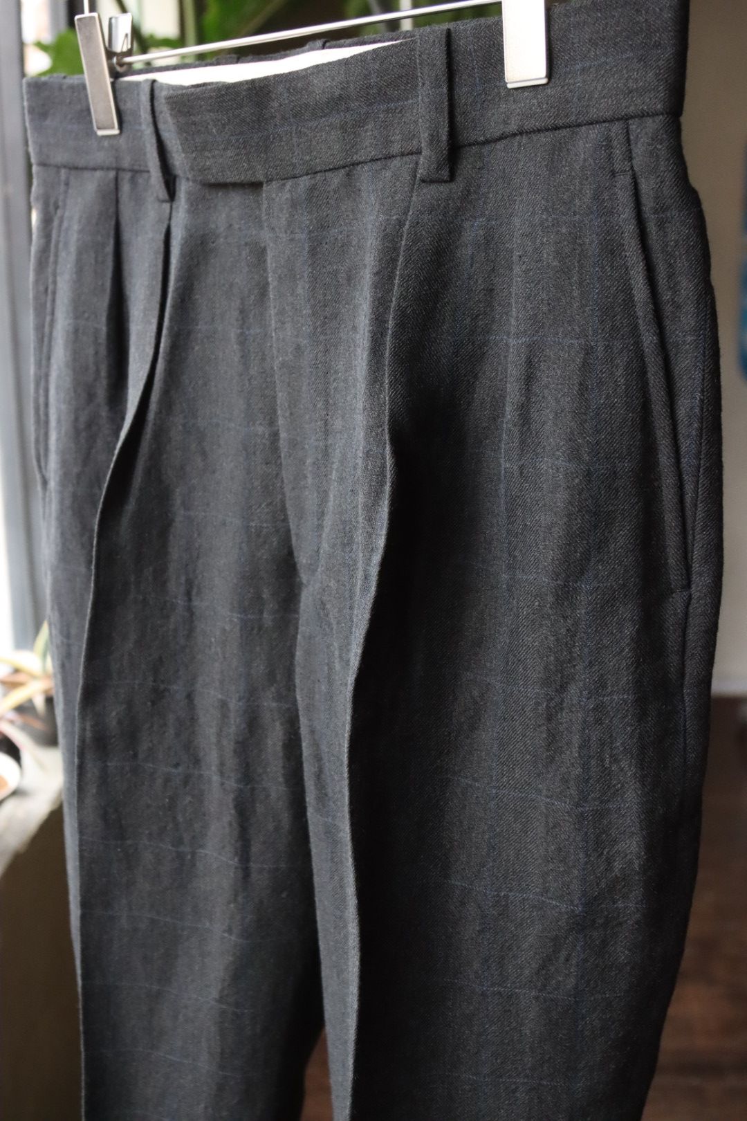 アプレッセ23SSパンツ Wide Tapered Trousers(23SAP-04-20M)CHARCOAL