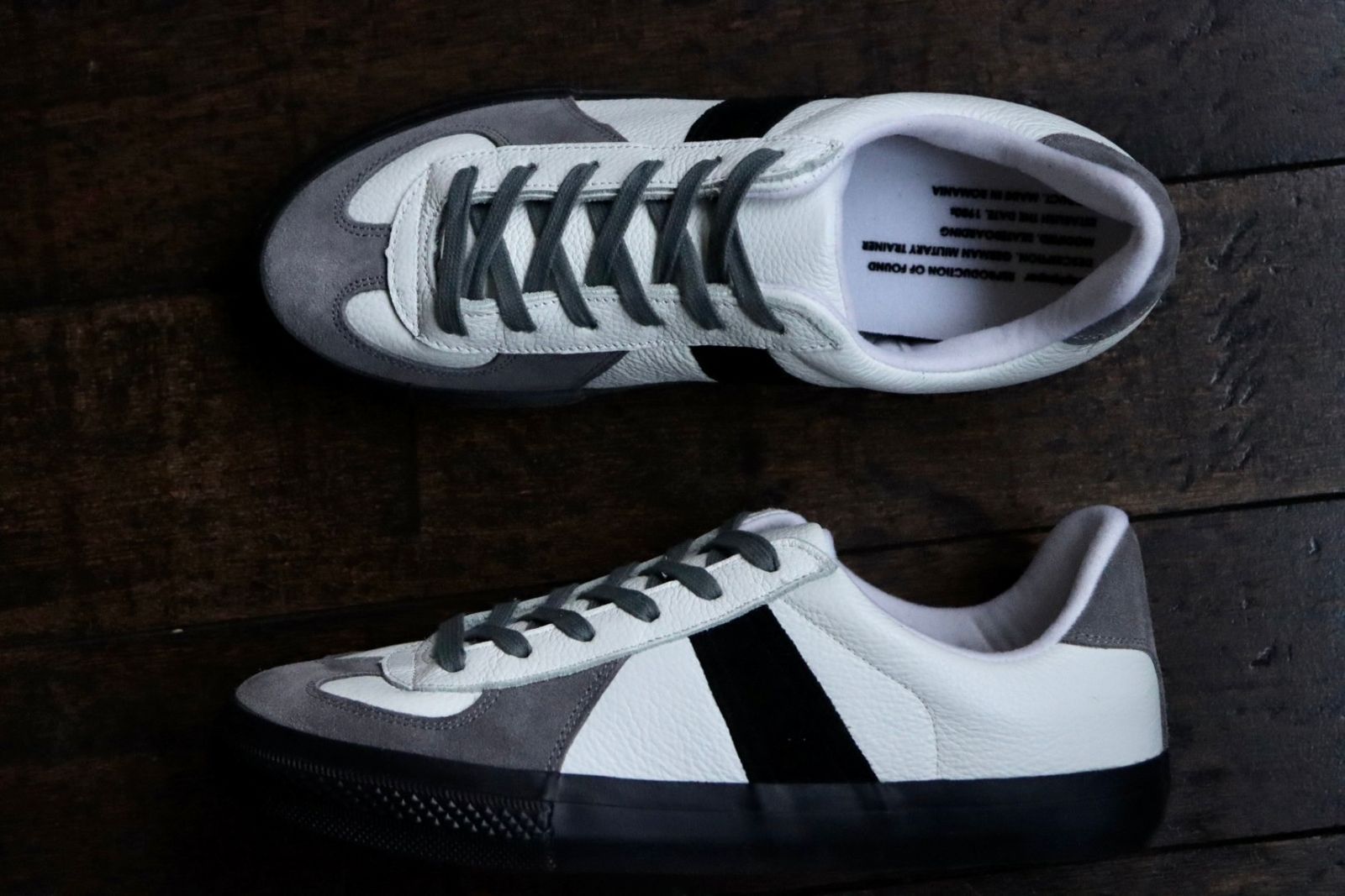 グラフペーパー23SS REPRODUCTION OF FOUND for GP GERMAN MILITARY TRAINER MODIFIED  SKATEBOARDING WHITE×BLACK - 41(25.5-26cm)