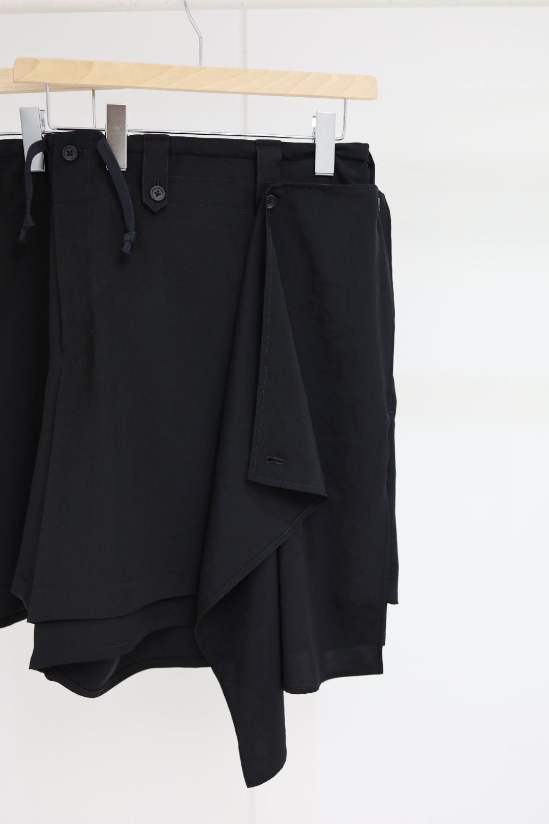 ヨウジヤマモト ドレープ布付きハーフパンツ(HK-P34-500)☆新作発売！