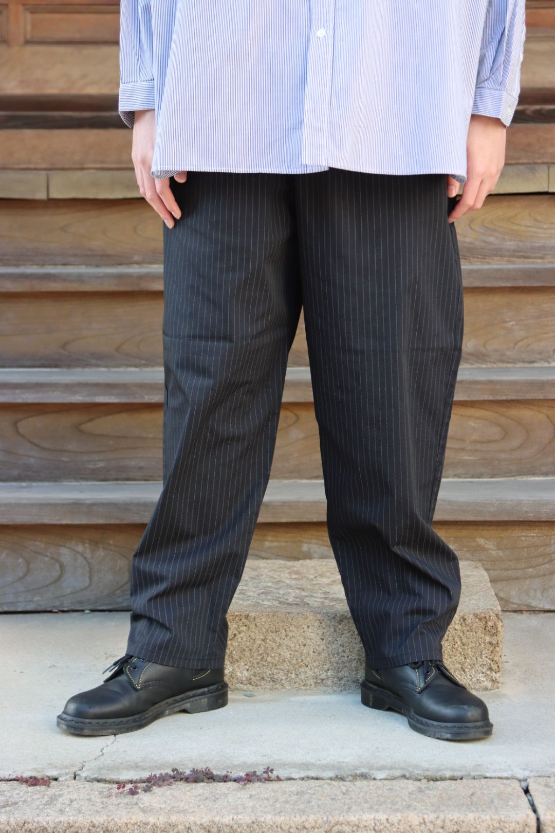 FreshService CORPORATE STRIPE REGULAR COLLAR SHIRT"WHITE×BLACK"style.