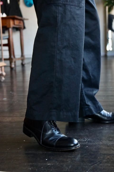 Graphpaper Suvin Herringbone Cargo Pants"BLACK"スタイル