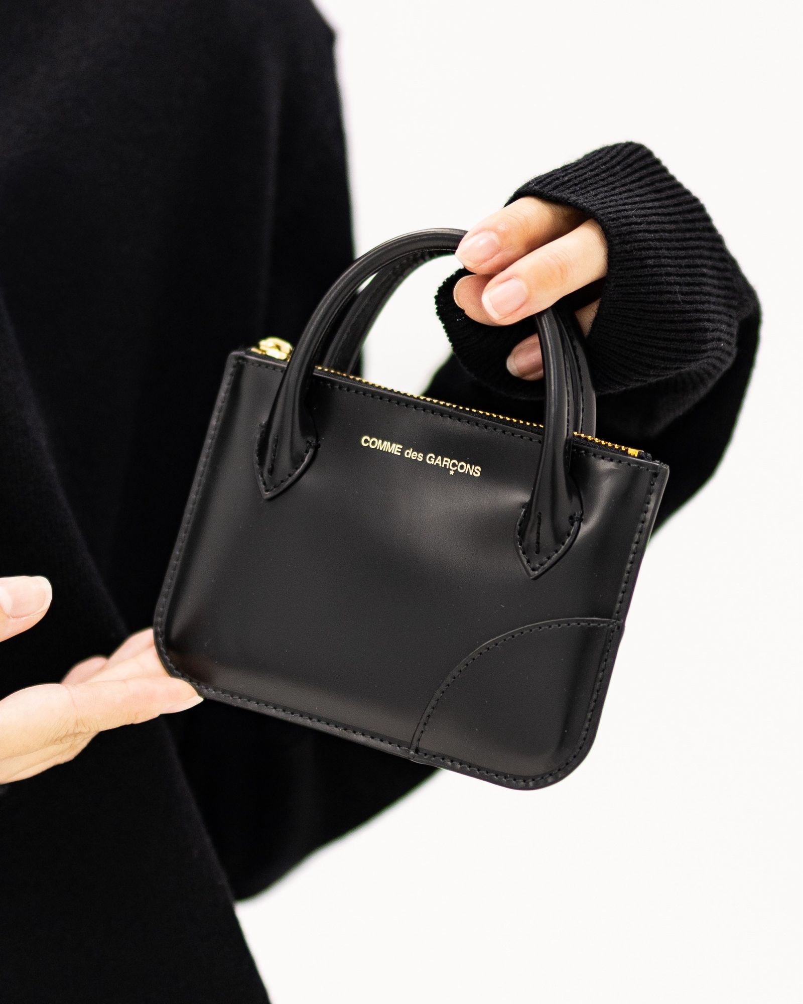 コムデギャルソン HANDELS ARECALF ZIP POUCH M (8Z-U810-051)BLACK☆9月6日発売！