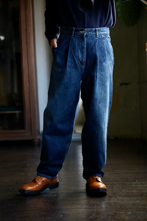 Graphpaper Selvage Denim Two Tuck Tapered Pantsスタイル
