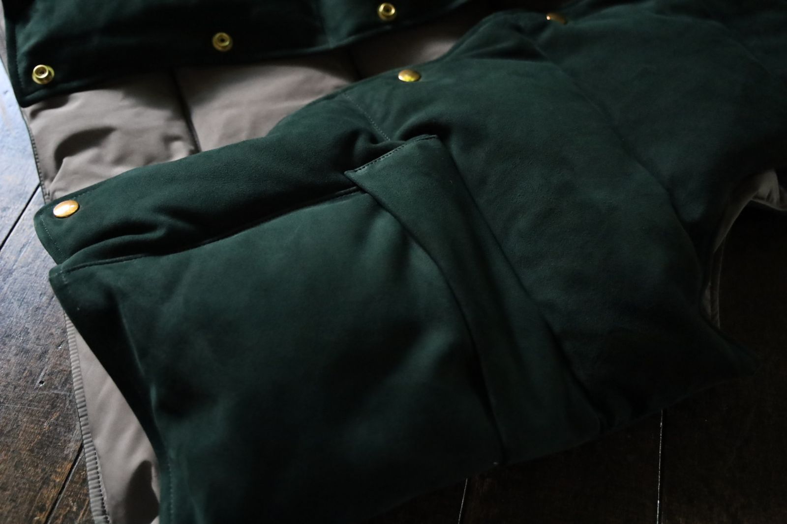 アプレッセ Suede Down Vest(24AAP- 01-06H)GREEN☆10月19日(土)発売！