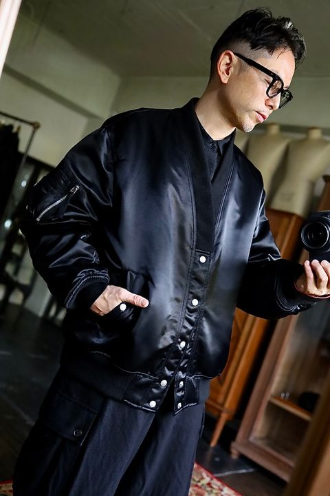 COMME des GARCONS HOMME 綿ウールアーミーサージパンツスタイル2025.11.25.