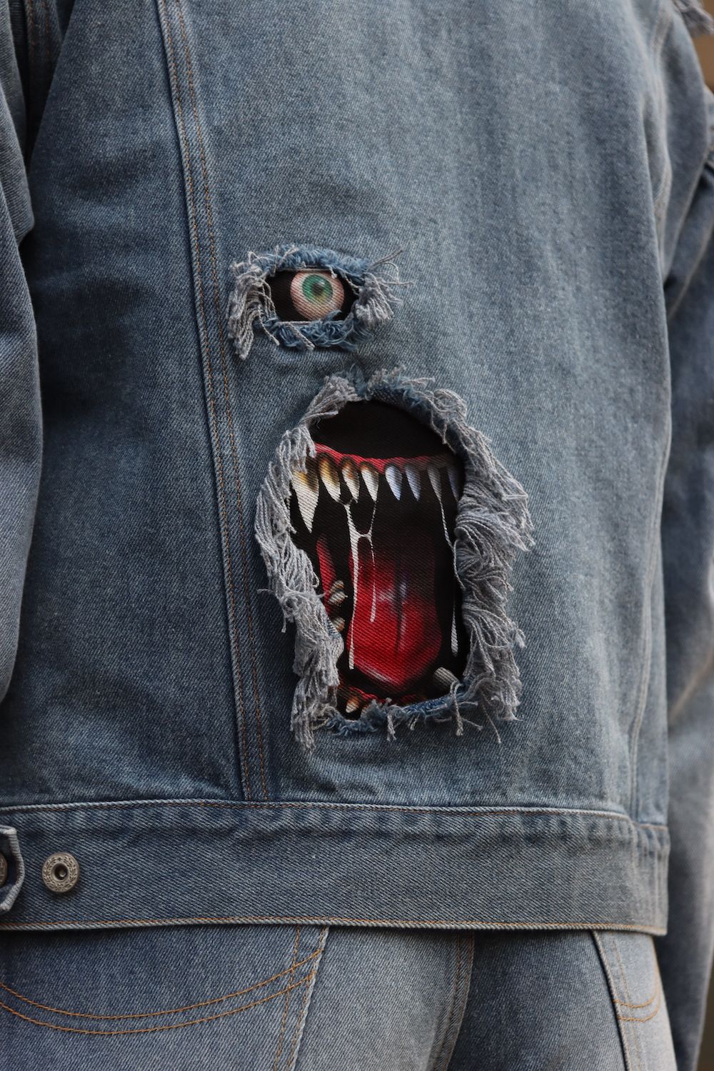 doublet RECYCLE DENIM MONSTER REPAIR JACKET(21AW11BL125) style