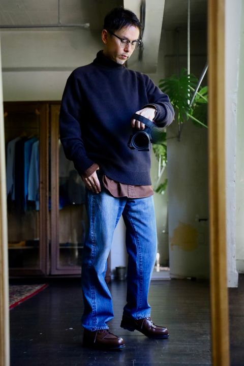 A.PRESSE Turtleneck Sweater"BROWN"スタイル