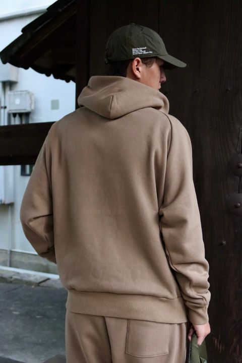 FreshService フレッシュサービス 23AW VIBTEX for FreshService “SWEAT PULL HOODIE”スタイル
