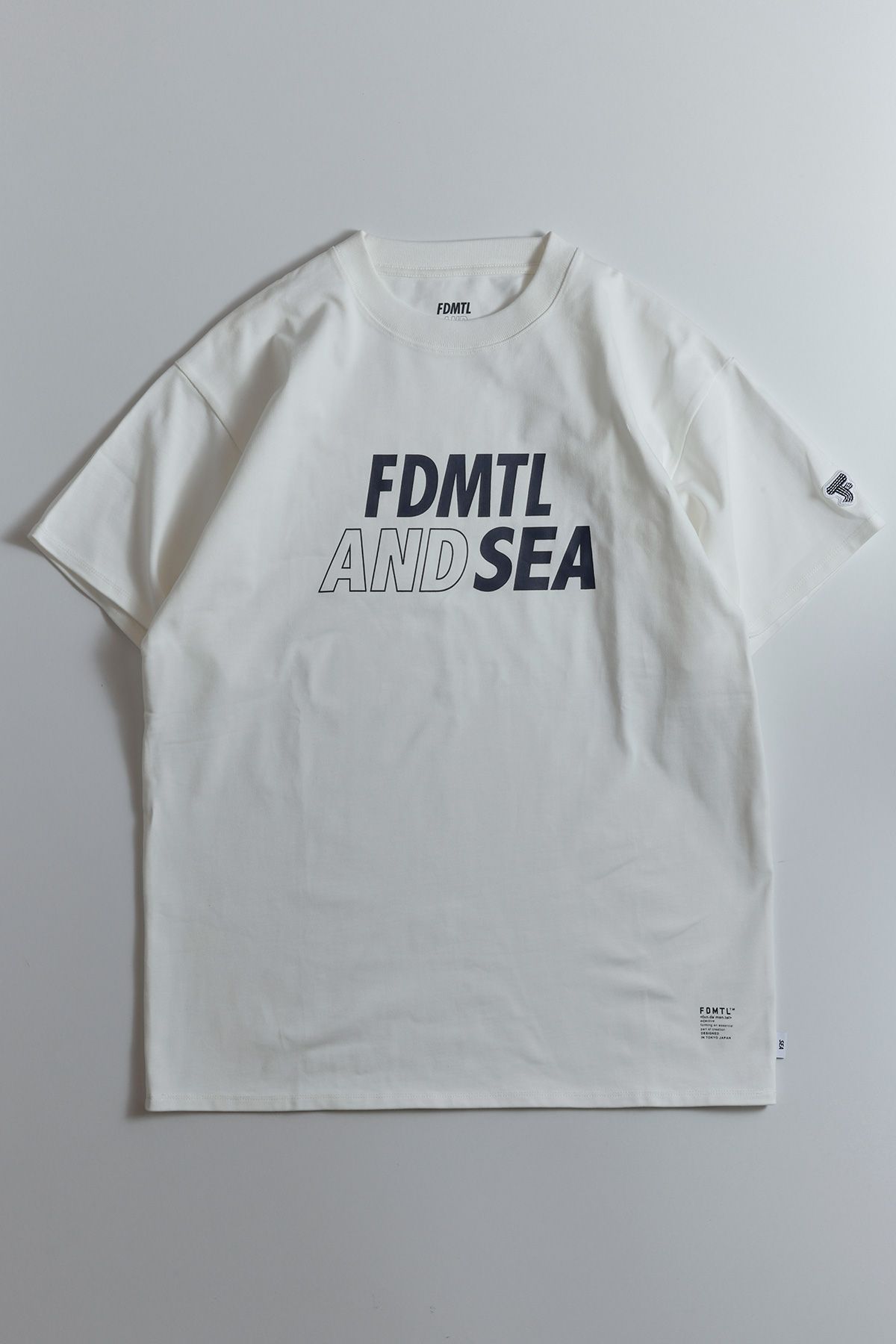 ファンダメンタル Tシャツ FDMTL×WIND AND SEA"LOGO TEE"WHITE☆10月5日(土)発売！