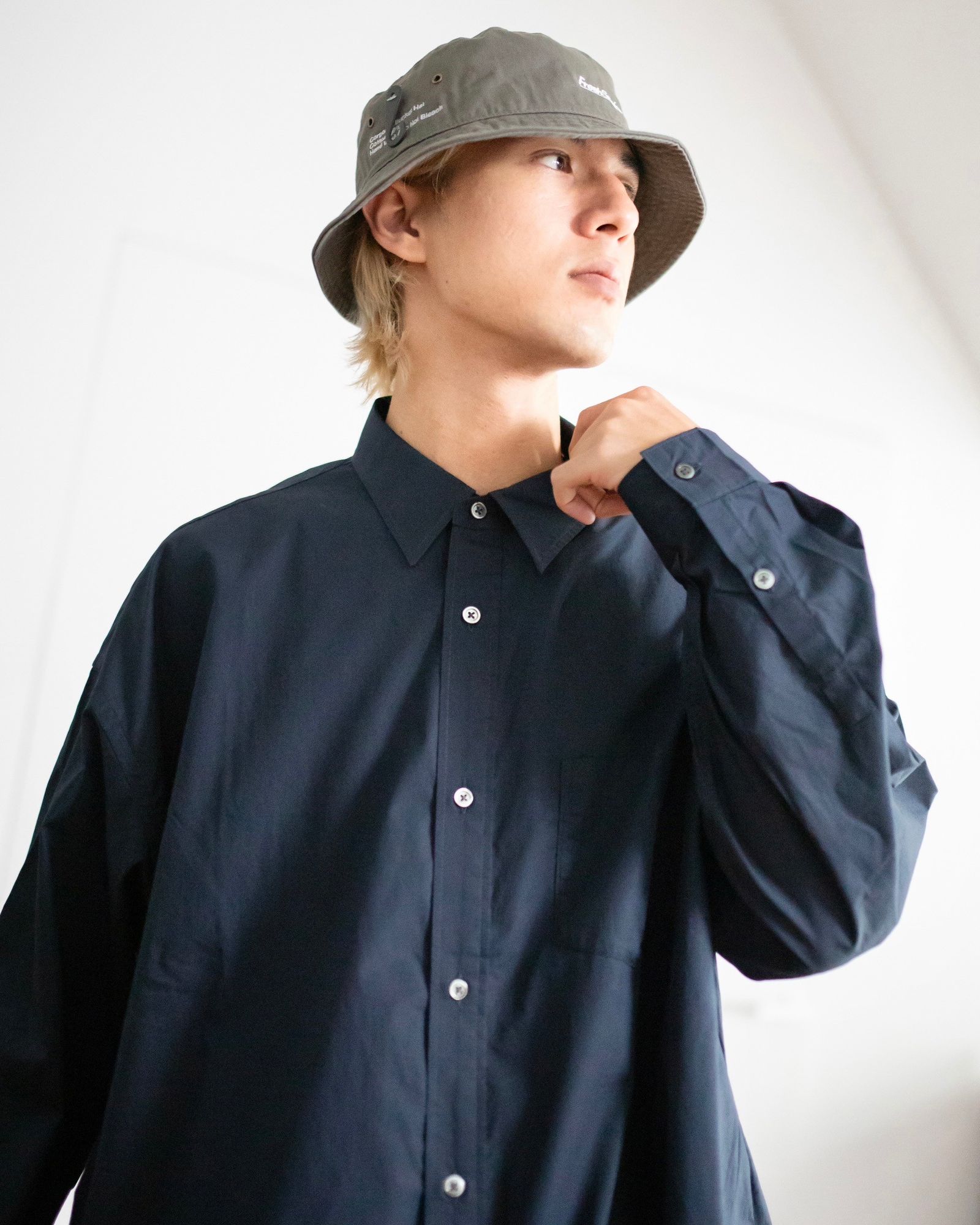 FreshService SPOT CORPORATE UNIFORM L/S SHIRT(NAVY) style 2024.6.28